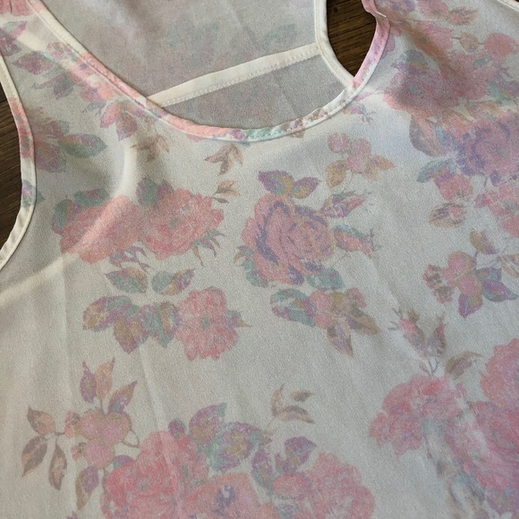 Slightly Sheer Long Tank, Flowers w/ Ombre Bottom - Picture 2 of 3